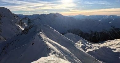 Vue de la passerelle de l'Aiguille Rouge